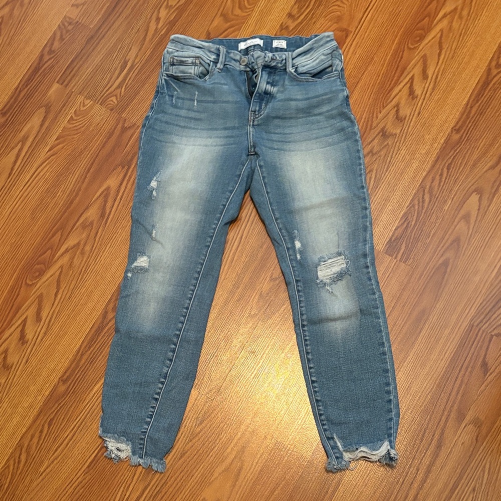 KanCan Light Blue Distressed Ankle Jeans